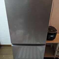 冷蔵庫2ドア(霜取り付き、シルバー)