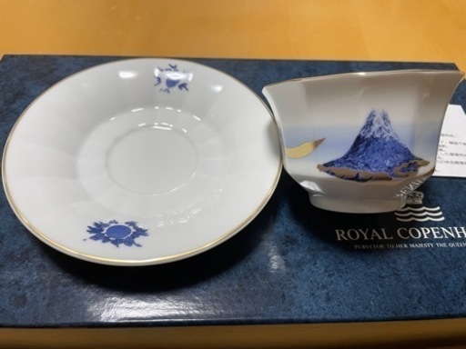 売り切れました。ロイヤルコペンハーゲン　富士　青