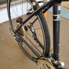 ★店頭にて試乗可★ 値下しました！　J4400　クロスバイク　GIANT　ジャイアント　ブラック　24段ギア　28インチ　 クリーニング、簡易メンテナンス済み　【リユースのサカイ柏店】　 中古自転車 　流山市 中古自転車 松戸市 中古自転車 我孫子市 中古自転車 船橋市 中古自転車 守谷市 中古自転車 取手市 中古自転車