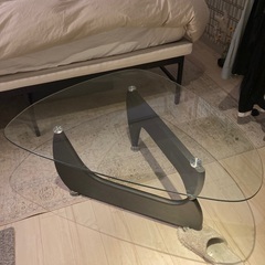 イサムノグチ風　ガラステーブル