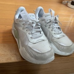 PUMA  厚底　スニーカー　23.5cm