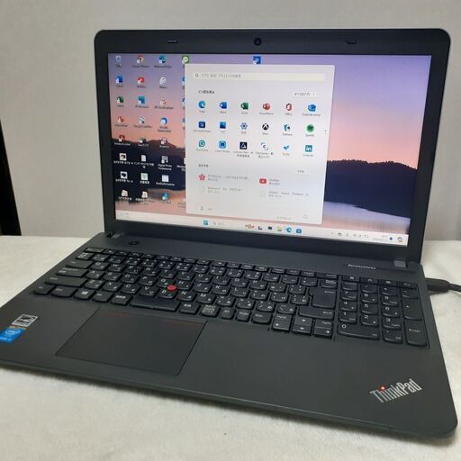 lenovo　Thinkpad　15インチ　i5　8GB　SSD（256）　カメラ　Wi-Fi　Bluetooth　マルチ　テンキー　Windows11　23H2