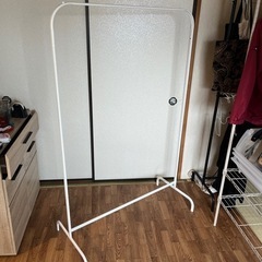 IKEAのハンガーラック