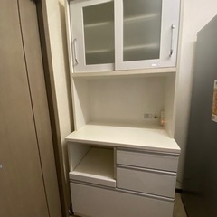 決まりました⭐️食器棚　ホワイト