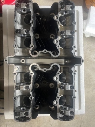 ゼファー750シリンダーヘッド
