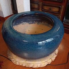 陶器製の丸火鉢