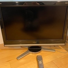 アクオス　液晶テレビ　LC-32D10