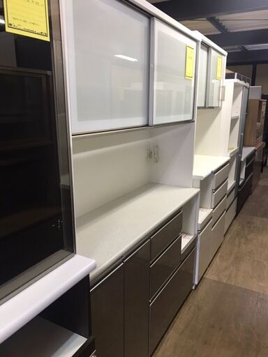 ニトリ　アルミナ　キッチンボード　レンジボード　食器棚　おしゃれ　スタイリッシュ　大容量　収納力抜群　1400㎜　クリーニング済み　ジャングルジャングル貝塚店　貝塚市　二色浜