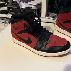 Jordan 1 Mid "Reverse Bred"