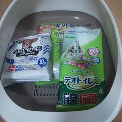 猫の飼育用品、トイレなど