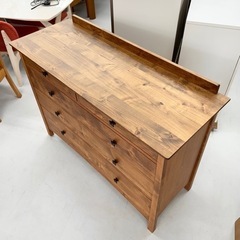 【超美品‼️】定価156,200円♪ サンコー 123cm幅4段ローチェスト タンス 衣類収納家具 アルダー材ダークブラウン♪