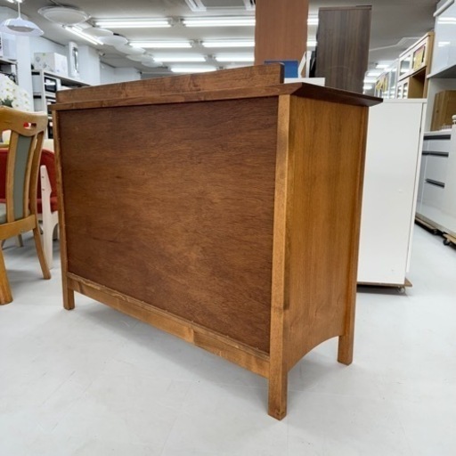 超美品‼️】定価156,200円♪ サンコー 123cm幅4段ローチェスト タンス 衣類 