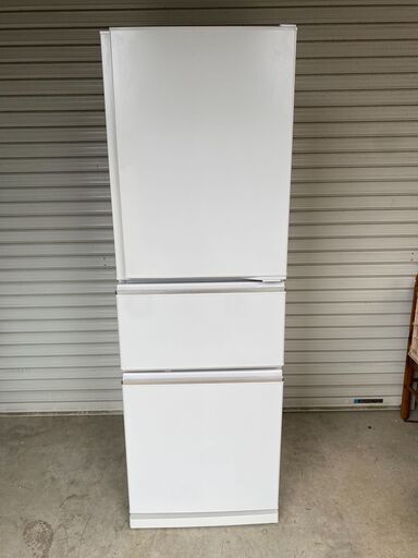 【決まりました】\n【糸島市内 送料無料】［訳あり】高年式　美品　三菱3ドア冷蔵庫　MR-CX27F-W　2020年製　＃48101-160