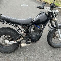 ヤマハ　TW200 実動車　やや難あり