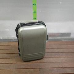 0223-116 スーツケース
