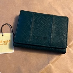 【新品】古い　財布　革　緑　さいふ　緑財布　シンプル　金運カラー