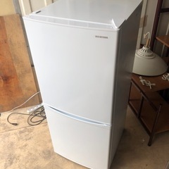アイリスオオヤマ　冷蔵庫　142リットル　2021年式