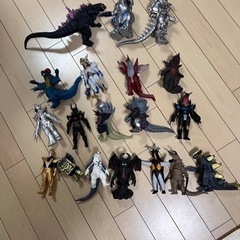 ゴジラ&ウルトラ怪獣計20個(明日まで)