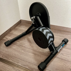 中古・美品」 WAHOO KICKR CORE スマートトレーナー ワフー キッカーコア
