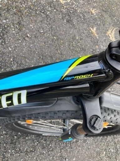 スペシャライズ 24インチ Specialized HotRock 24インチ 丈夫で軽い