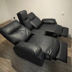 ブラック電動ソファ 東京インテリア ALLES リクライニングソファ 2.5人掛け