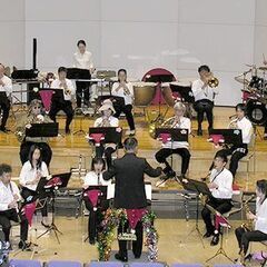 中野市吹奏楽団は指揮者以外の全パート団員募集中です。
