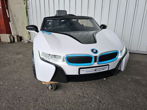BMW 　おもちゃ　 乗れる　サイズ120cm85cm　ged
