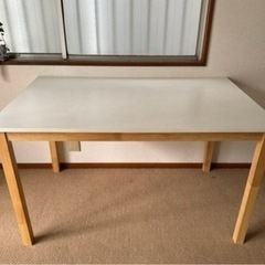 【無料】ニトリ テーブル (幅120×奥行75×高さ70)