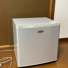 小型冷蔵庫　ハイアール　40L