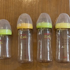 ピジョン プラスチック哺乳瓶 1つ300円