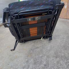 レール付きレカロシート運転席側