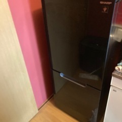 冷蔵庫（型番:SHARP・SJ-GD15H-B）