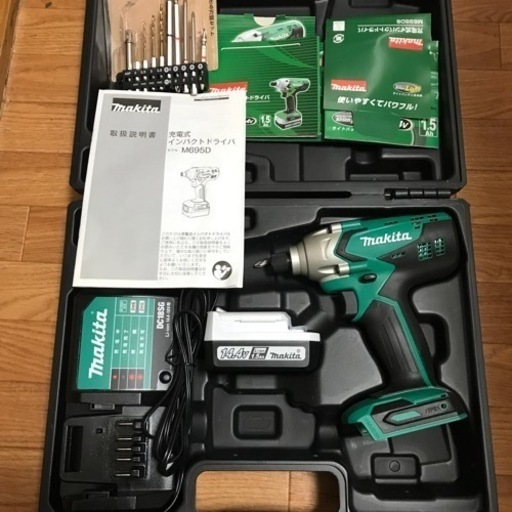 makita M695D充電式　インパクトドライバー