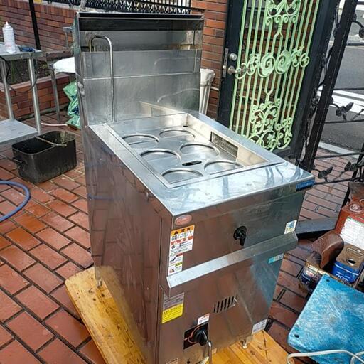 店舗用品　　涼厨　ゆで麺機