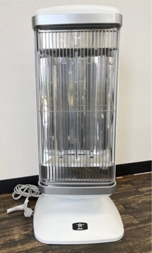 【中古品】ALADDIN アラジン AEH-2G10N(W) グラファイトヒーター 遠赤外線 2020年製 ホワイト 季節家電