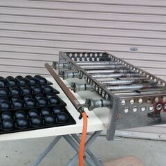 【業務用】たこ焼き機　１８穴×４連　プロパン