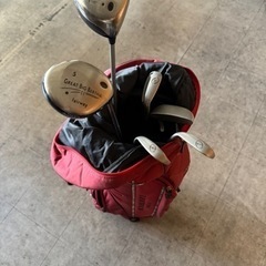 受け取り者決まりました🙇‍♀️バーバリーのゴルフバッグとクラブセット