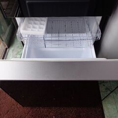 SHARP 2020年 ガラストップ冷蔵庫 137L