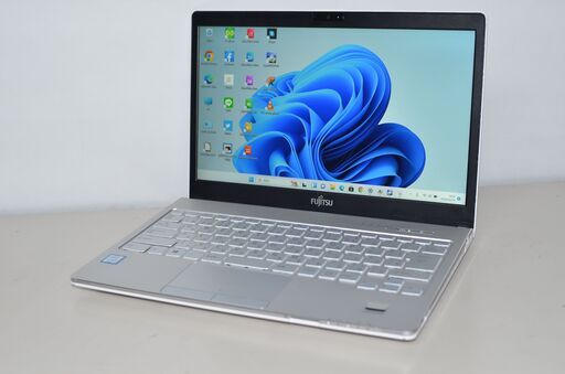 中古軽量ノートパソコン 富士通 SH75/B1 Windows11 爆速SSD256GB 高性能i5-7200U/メモリ4GB/13.3インチ/無線内蔵/WEBカメラ/DVDマルチ搭載