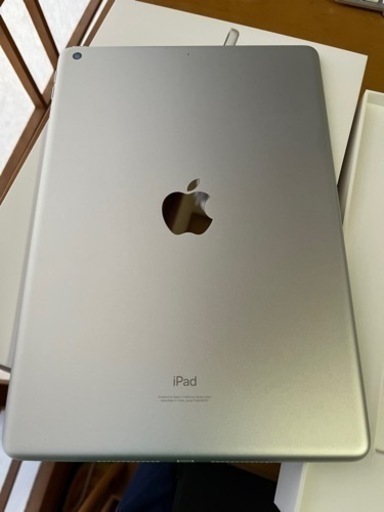 新学期学生向け！iPad第９世代　最終値下げ　64GB 箱付属品完備　完動品　取引受付中！