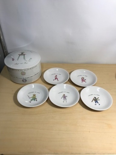 O2402-708 たち吉 CHILDREN IN PARIS デザート食器セット 小皿５枚 中古