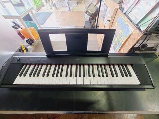 ヤマハピアジェーロ NP-12B電子キーボード