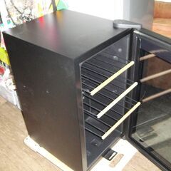 SAKURAWORKS　さくら製作所　家庭用低温冷蔵機能付きワインセラー　SAB-50G(PB)　カギ欠品