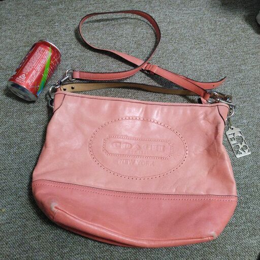COACH本革バッグシリアル番号あり