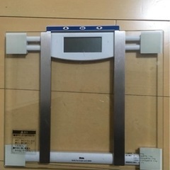 BMI測定機能付き　体重体脂肪計 bibi i-style