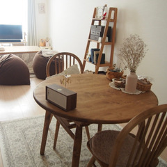 丸みを帯びた優しいデザインのダイニングテーブルセット LOGIE ロジー nora ノラ 90サイズ W90 丸 無垢材 バーチ材 オイル塗装 棚付き