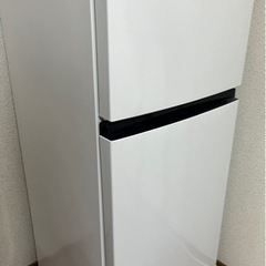 冷蔵庫  美品 使用期間1年少々　（決定しました）