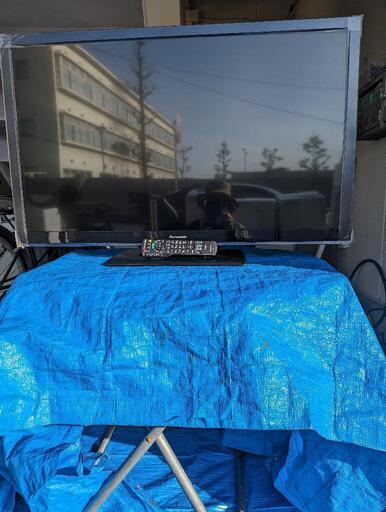 パナソニック液晶テレビ (TH-L42E5)、42インチ、2012製となります。