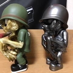 メディコムトイ  S.O.D サージェントD フィギュア ノーマルver600体限定　ガンメタver100体限定のセット