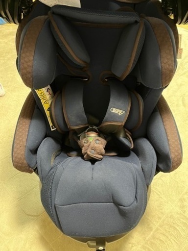 アップリカ　フラディアグロウ isofix スタンダード